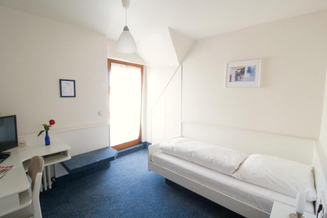 Schwäbisch Gmünd Hotel Krone Strassdorf מראה חיצוני תמונה
