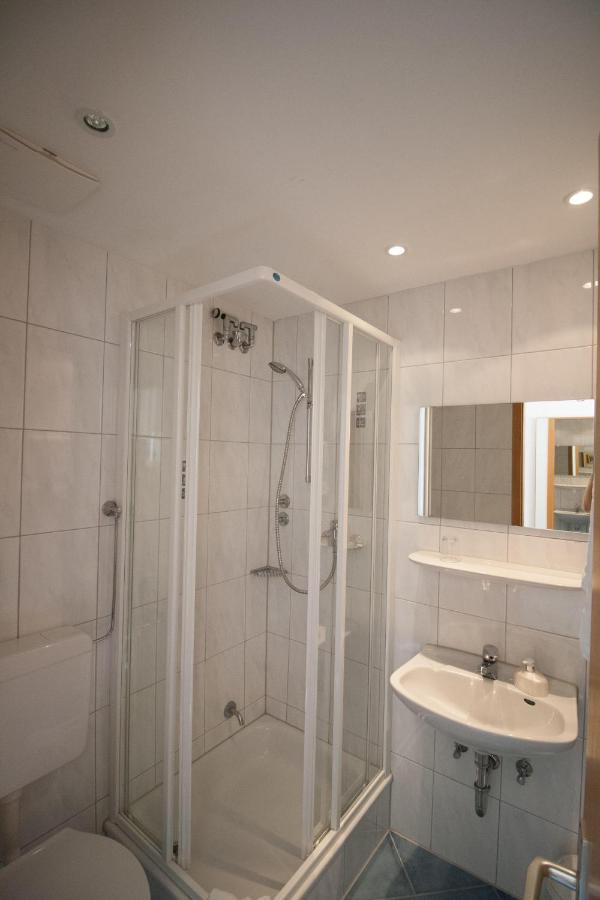 Schwäbisch Gmünd Hotel Krone Strassdorf מראה חיצוני תמונה